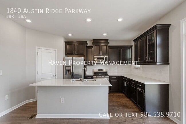 Building Photo - 1840 Austin Ridge Pky