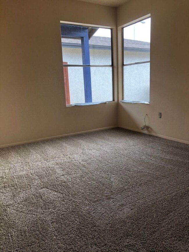 Building Photo - COMING SOON! Adorable 3 Bed 2 Bath in Toll...