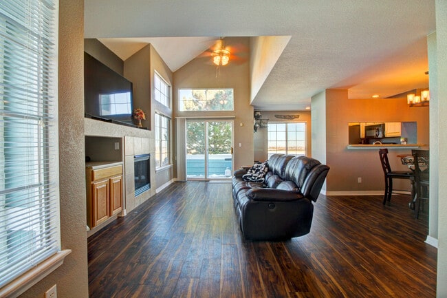 Building Photo - 2479 Cutters Cir
