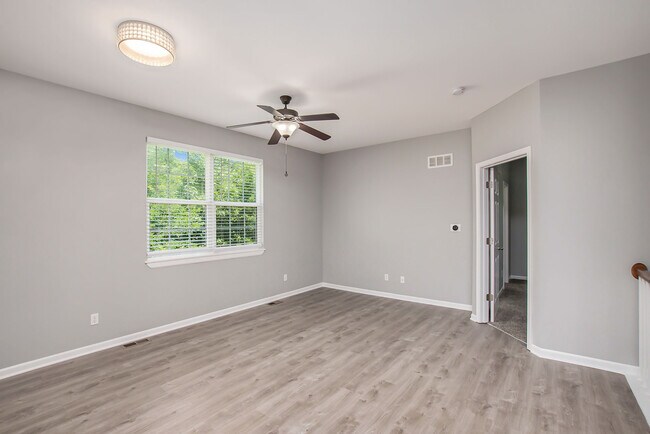 Building Photo - 8325 N Nodaway Ave