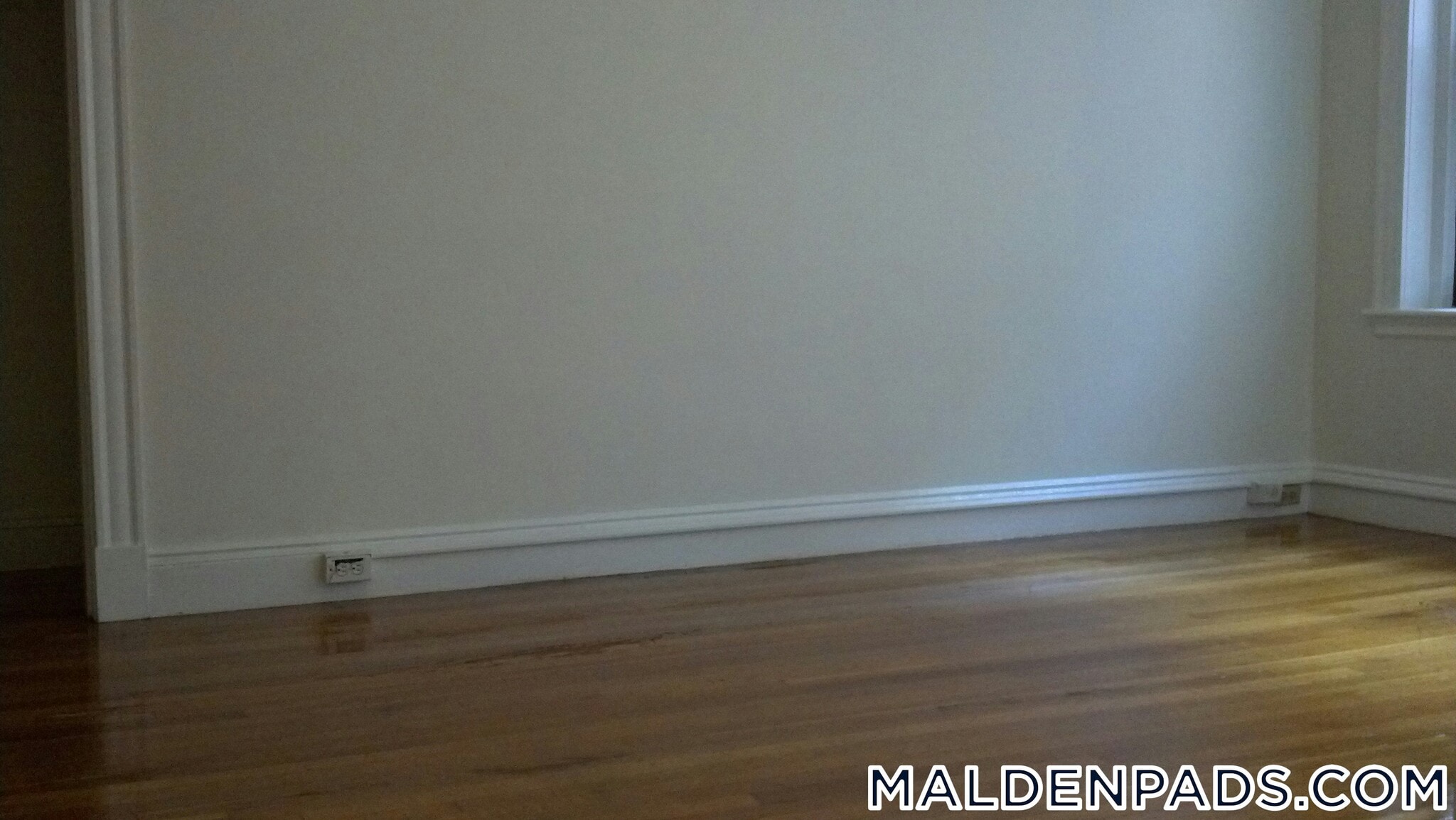 Building Photo - 17-19-19 Washington St S