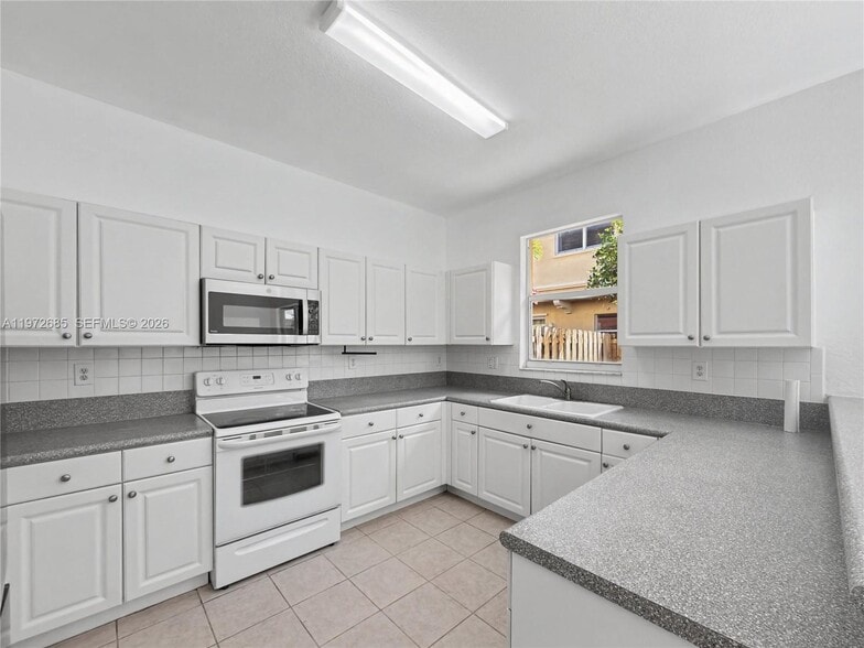 Building Photo - 12874 SW 134th St