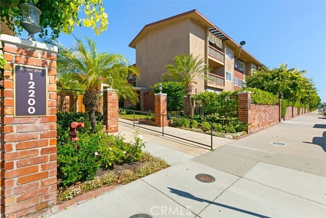 Building Photo - 12200 Montecito Rd