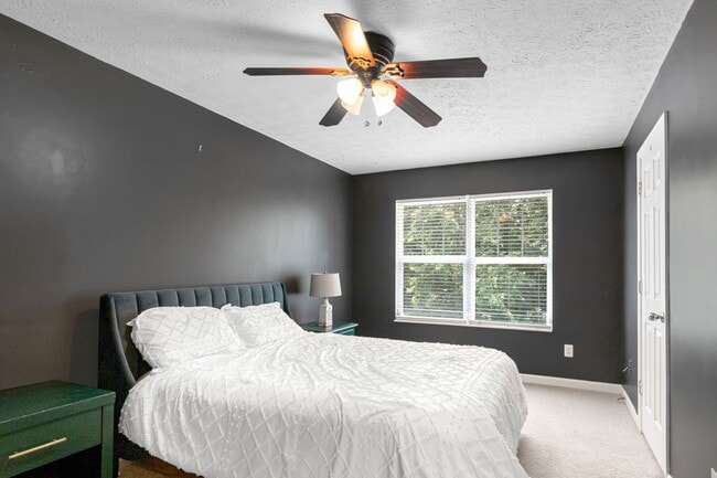 Building Photo - 650 Flintlock Ct
