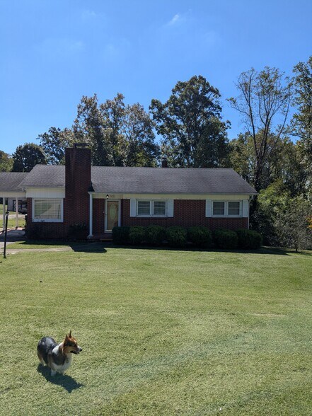 Primary Photo - 3815 Powerhouse Rd