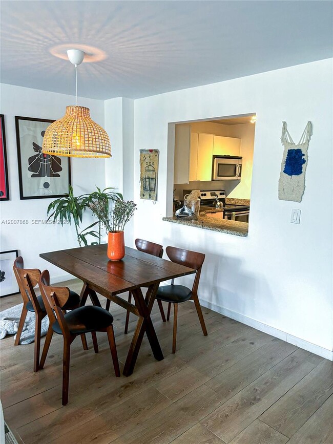 Building Photo - 2150 Sans Souci Blvd