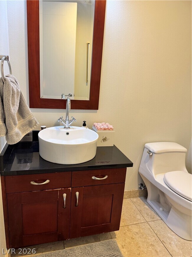 Building Photo - 4525 Dean Martin Dr