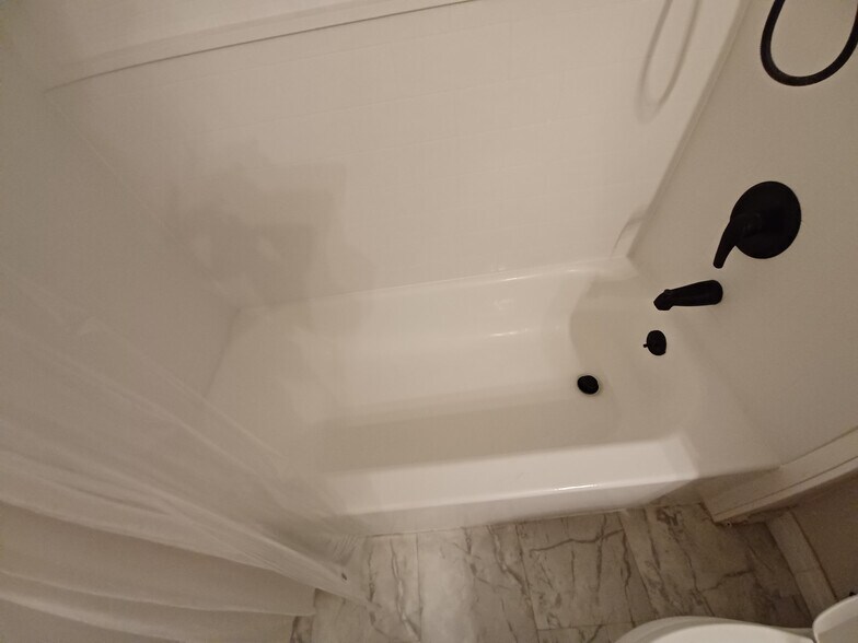 Building Photo - 5300 Winfield Way