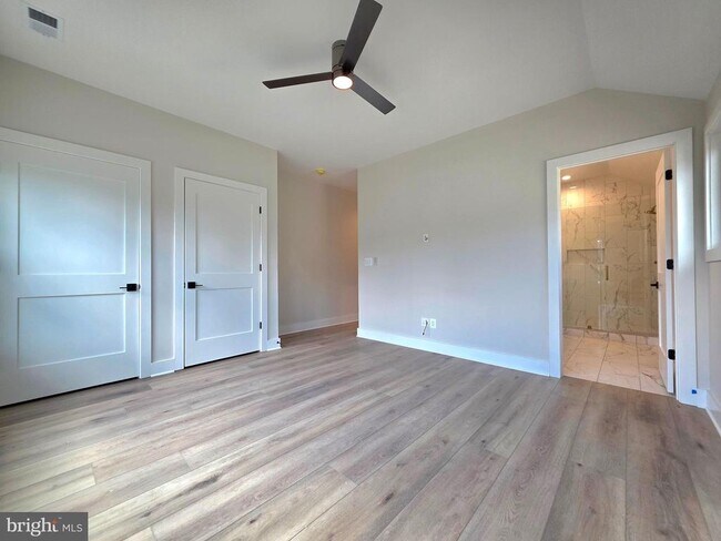 Building Photo - 41 E Reed Ave