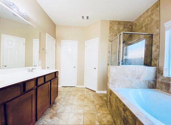 Building Photo - 3511 Heartland Key Ln