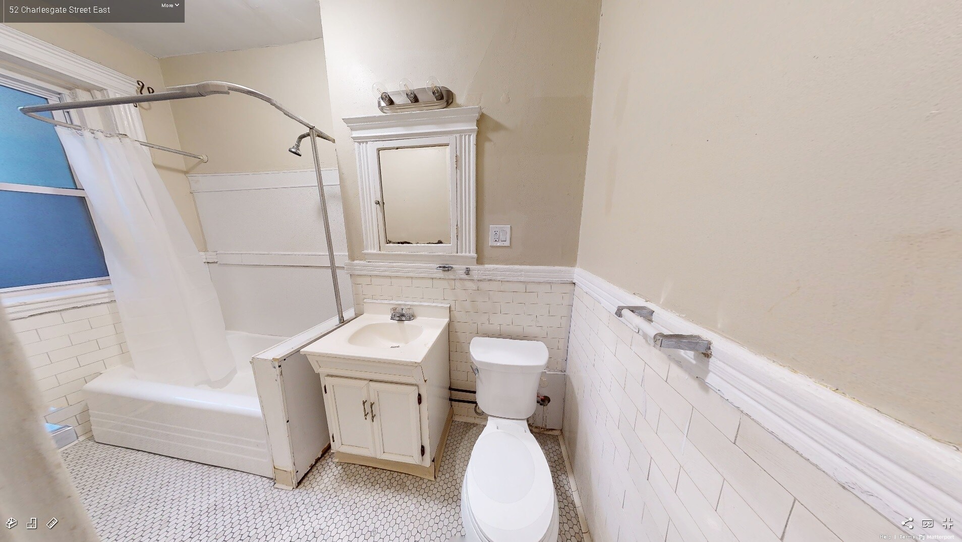 Building Photo - 52 Charlesgate E