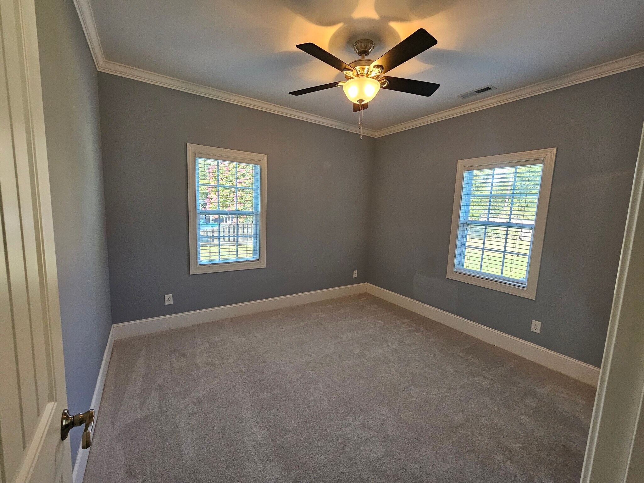Building Photo - 621 Hadley Ct