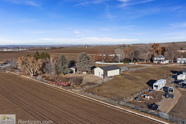 Building Photo - 29442 Parma Rd