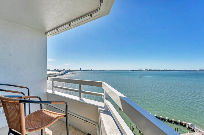 Building Photo - 888 Blvd of the Arts