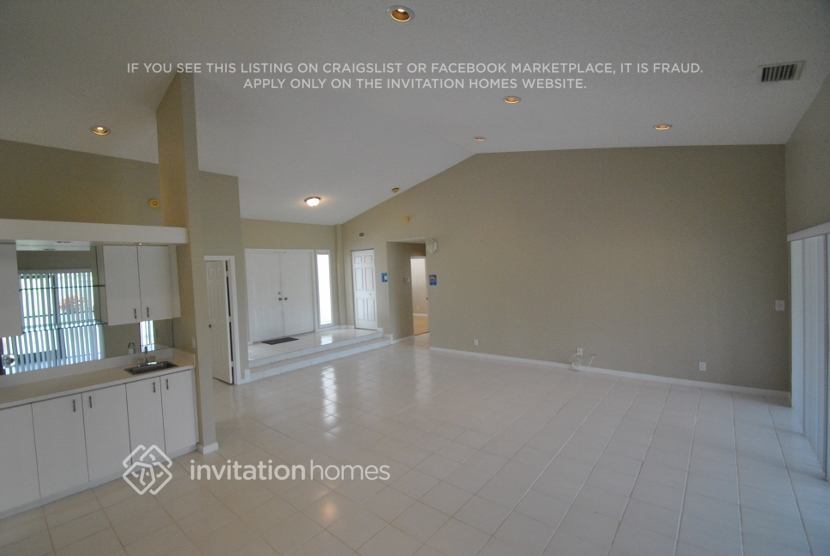 Building Photo - 8548 Eagle Run Dr