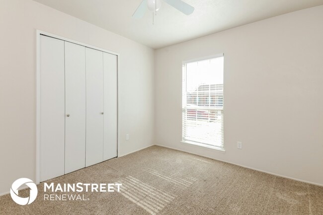 Building Photo - 713 Arbor Downs Dr