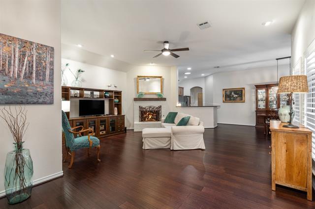 Building Photo - 7913 Southmark Dr