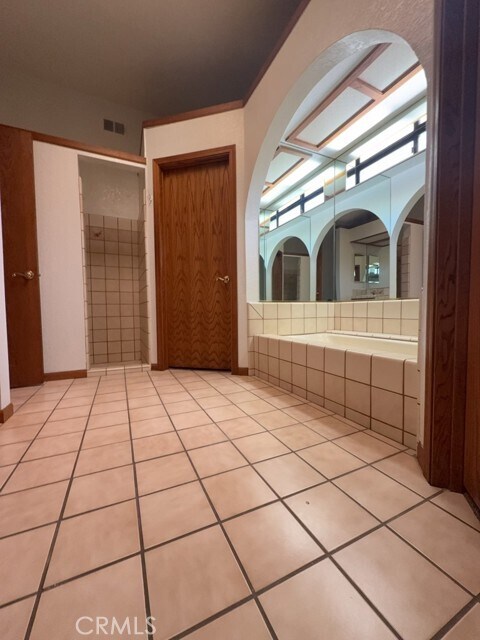 Building Photo - 15370 Tacony Rd