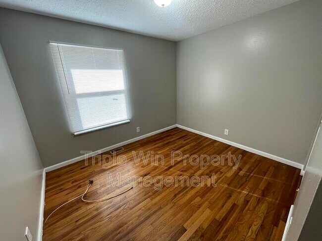 Building Photo - 2384 Stoney End Ct