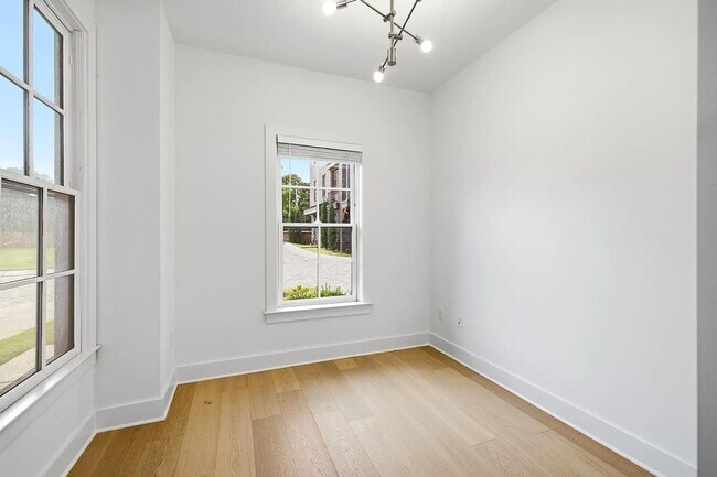 Building Photo - NEW CONSTRUCTION 4 bedroom home in Downtown Memphis