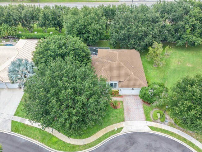 Building Photo - 4378 Danielson Dr