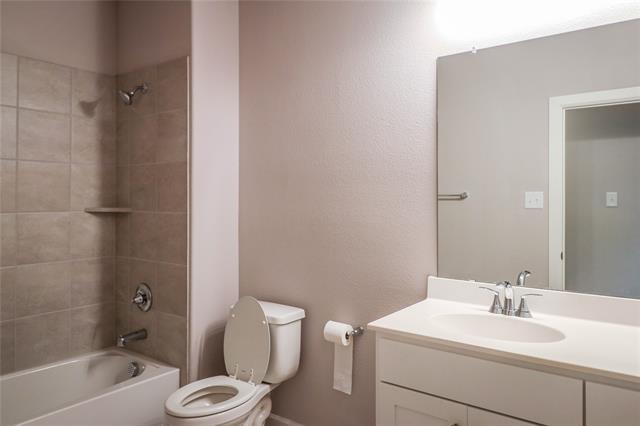 Building Photo - 7104 Joy Ln