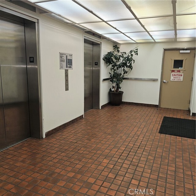 Building Photo - 1750 E Ocean Blvd