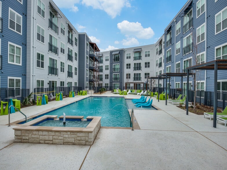 CALL FOR SPECIALS! - The District in Little Elm