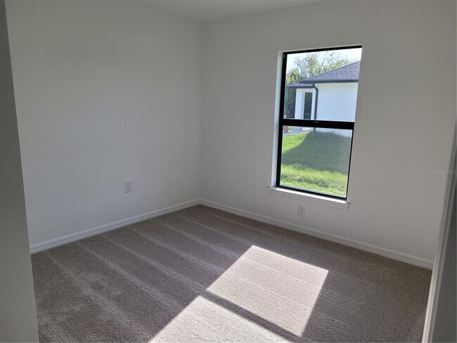 Building Photo - 11383 Baggot Ave