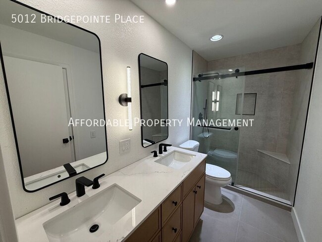 Building Photo - 5012 Bridgepointe Pl