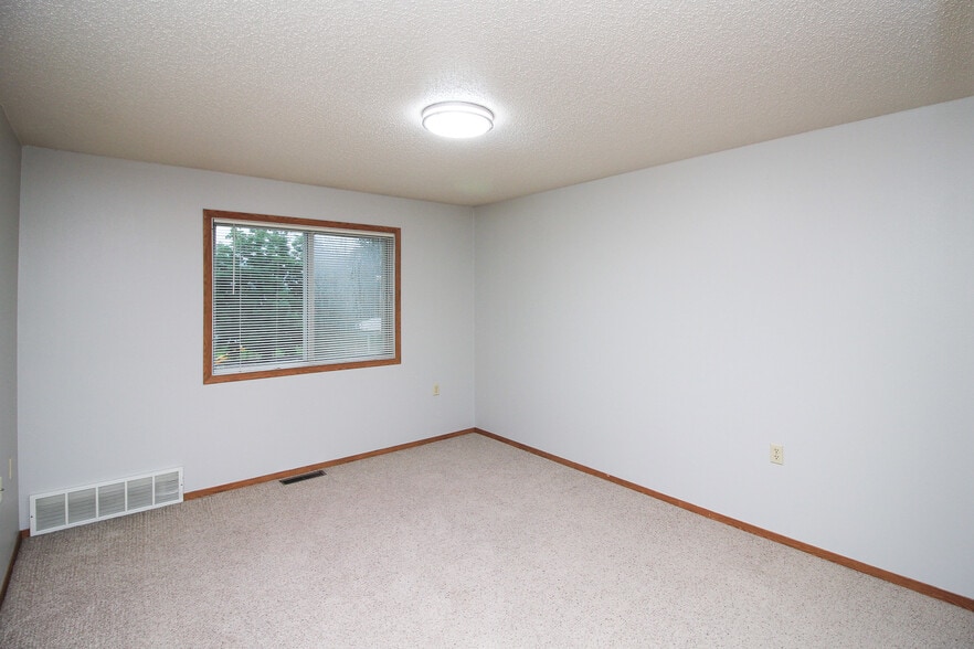 Building Photo - Wheatridge Apartments & Townhomes