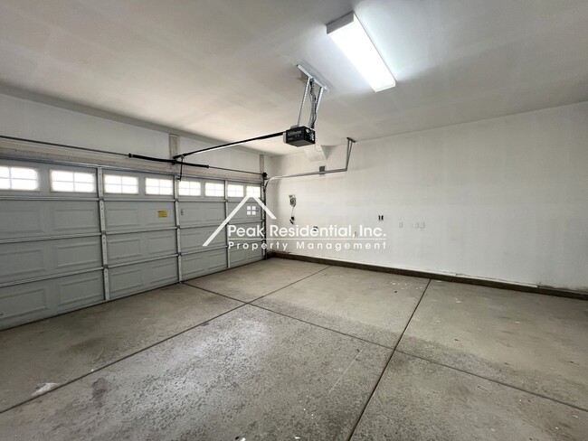 Building Photo - Updated 4bd/2ba Rancho Cordova Home!