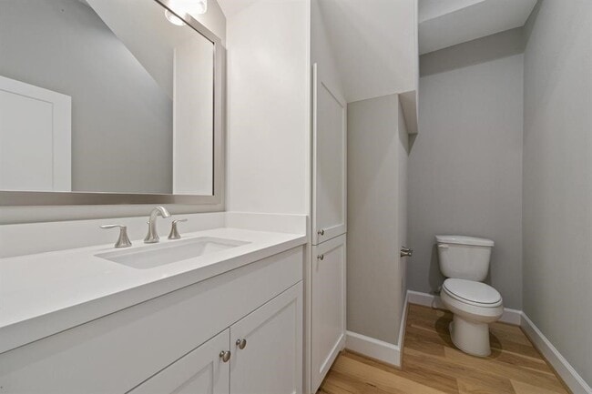 Building Photo - 1119 E 27th St