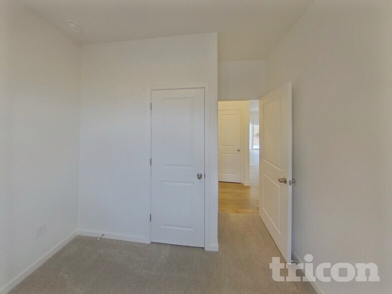 Building Photo - 132 Beautiful Wy