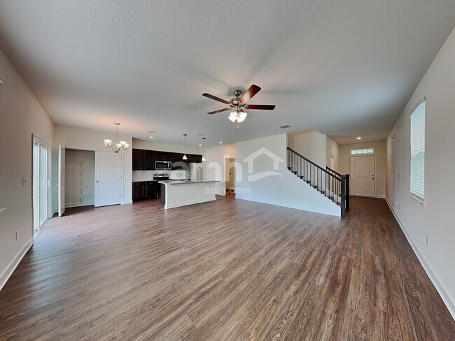 Building Photo - 5834 Hampton Creek Rd