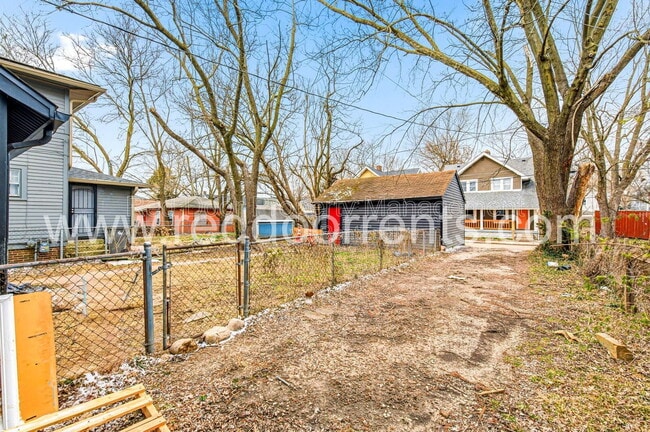 Building Photo - 408 N Oakland Ave