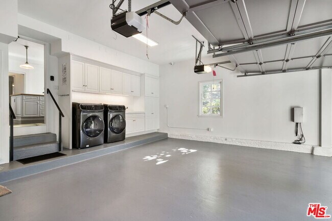 Building Photo - 10521 Rocca Pl