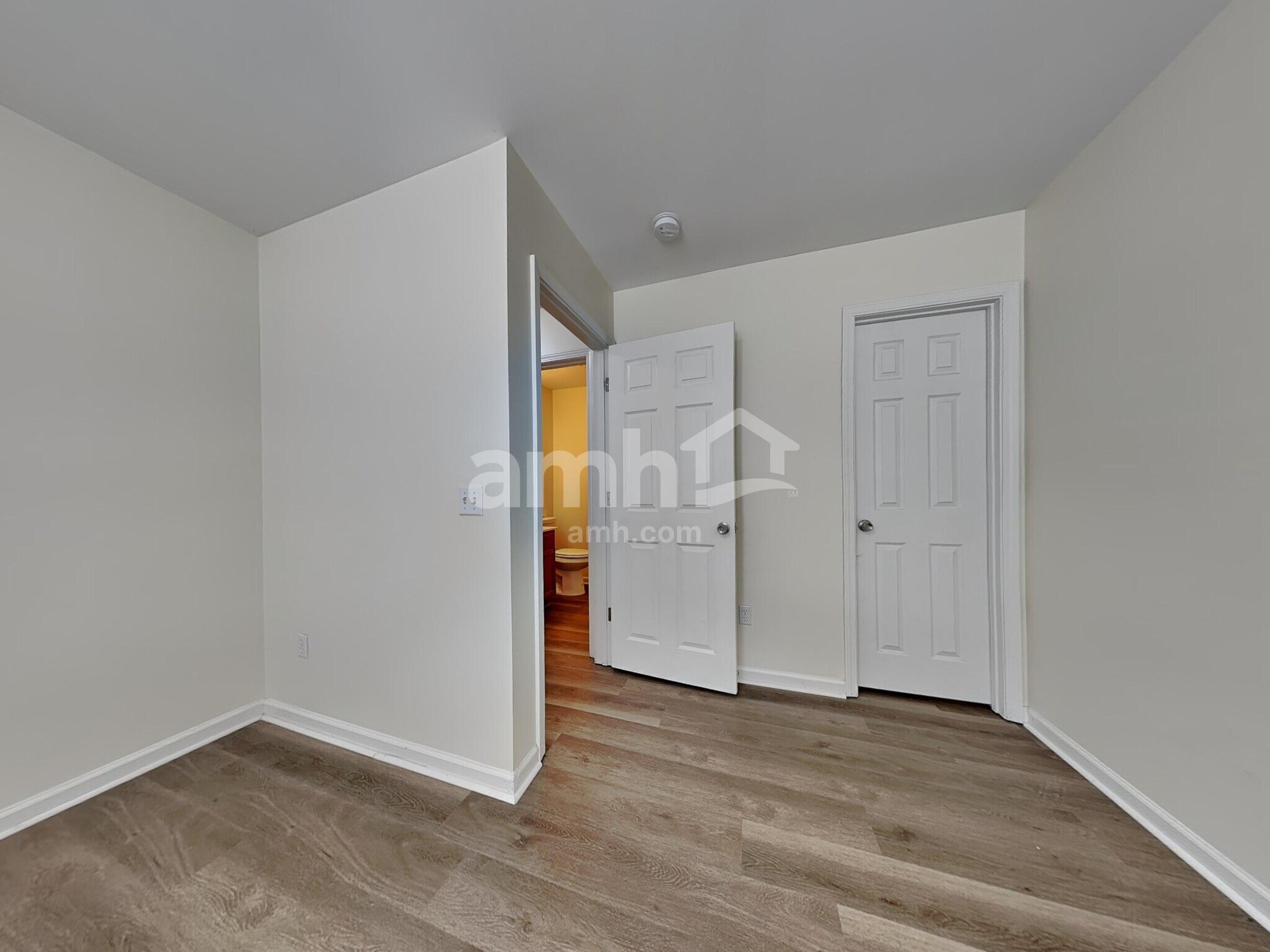 Building Photo - 97 Pine Ridge Dr