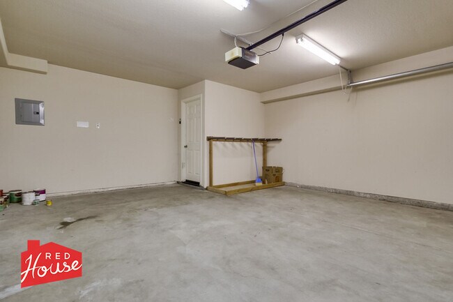 Building Photo - 3967 Lamont St