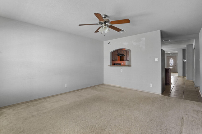 Building Photo - 12858 Hueco Hill Dr