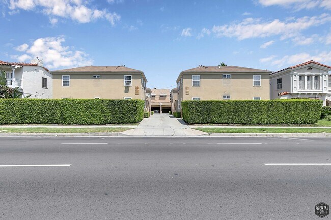 Building Photo - 8613 1/4 W. Olympic Blvd-