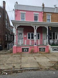 Building Photo - 1659 Conklin St
