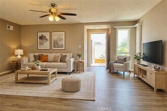 Building Photo - 15641 Tustin Village Way