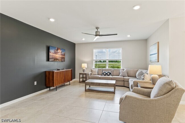 Building Photo - 42425 Cascade Dr