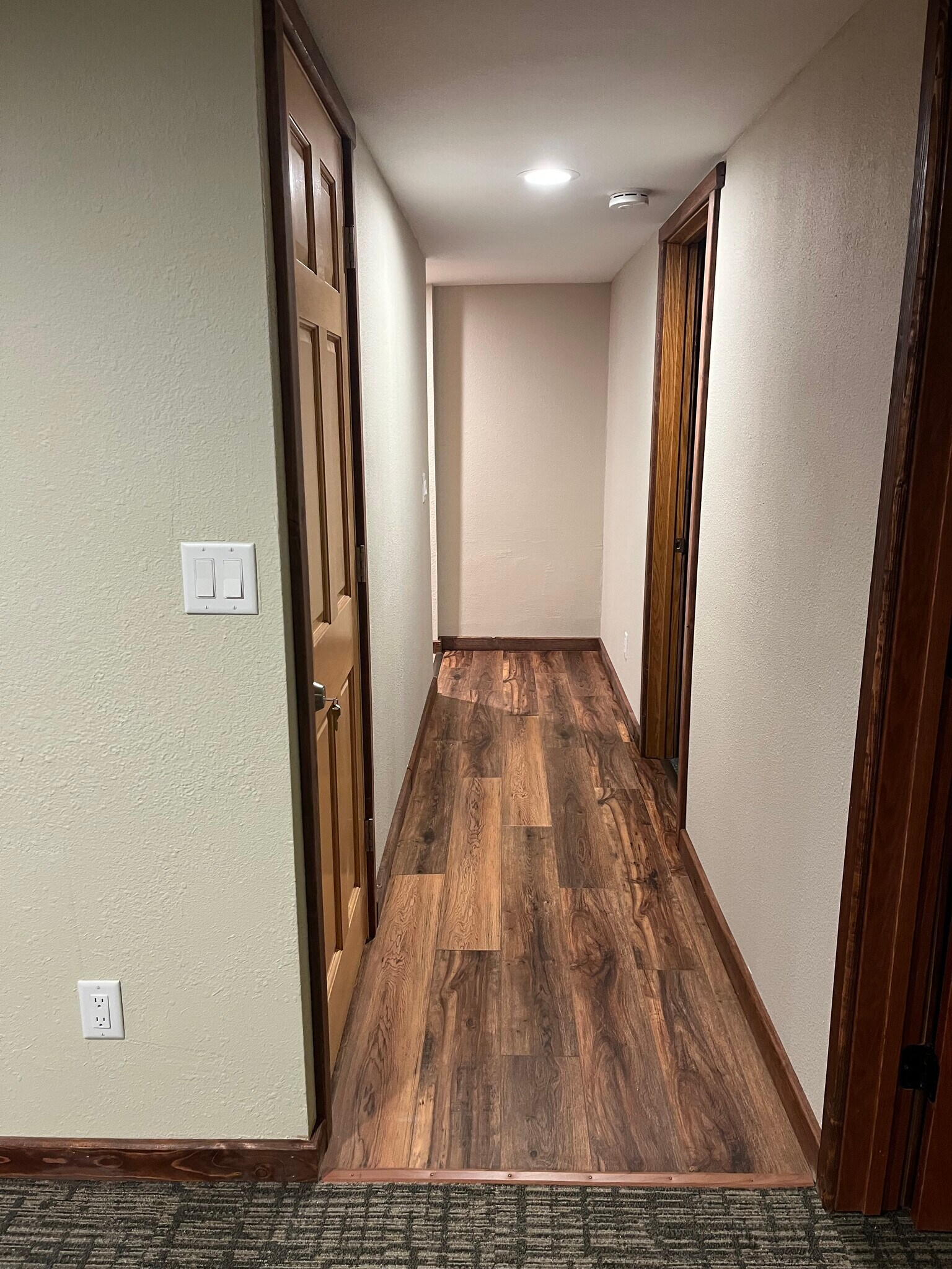 Building Photo - 208 4th St