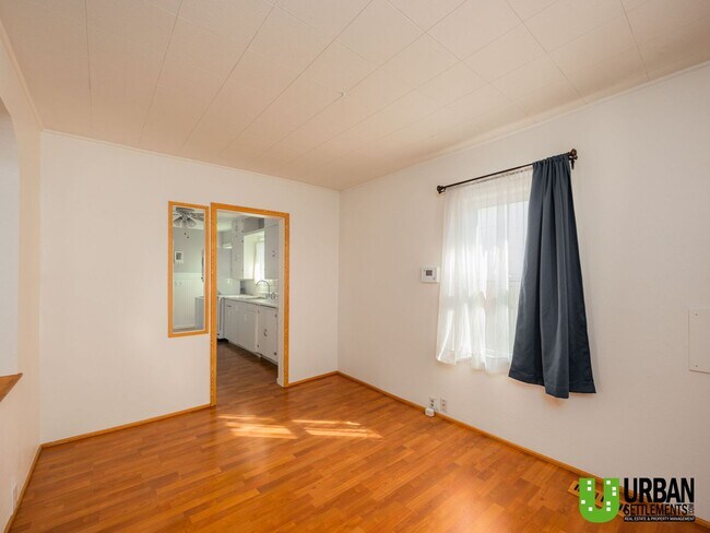 Building Photo - Charming 4-Bedroom Home with Fenced Yard, Garage & Washer/Dryer – North Spokane