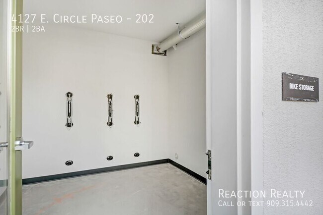 Building Photo - 4127 E Cir Paseo