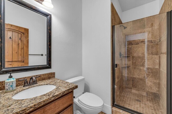 Building Photo - Parks Edge Townhome - BEST PRICE -$2700 pe...