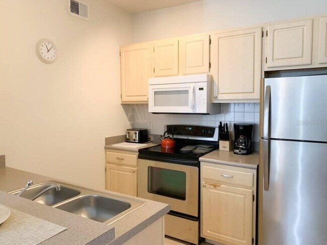 Building Photo - 8820 Dunes Ct