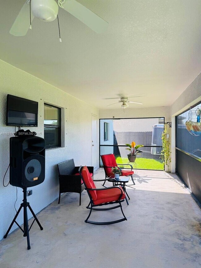 Building Photo - 500 NW 5th St